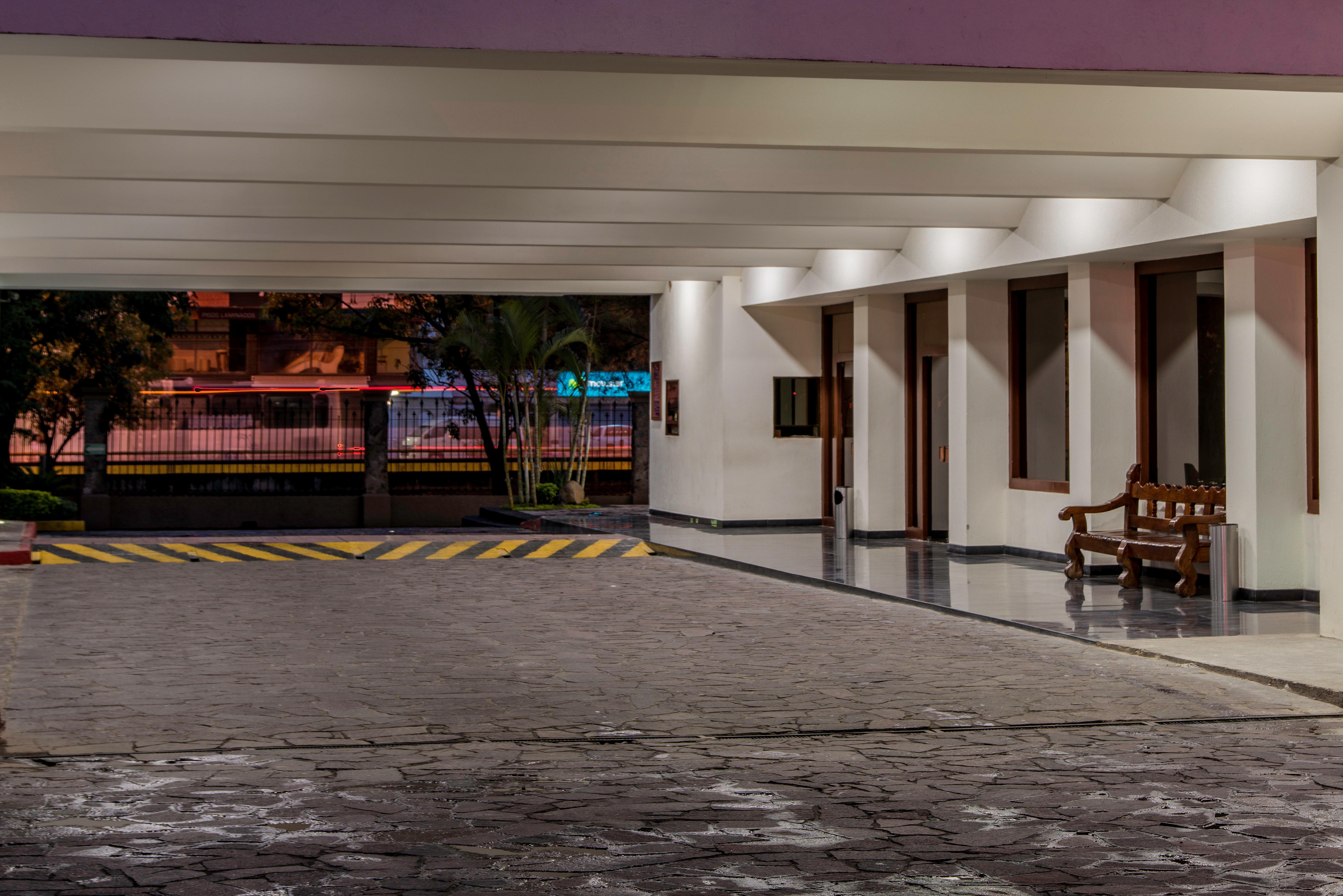 Holiday Inn Guadalajara Expo Plaza Del Sol By Ihg Zapopan Ngoại thất bức ảnh