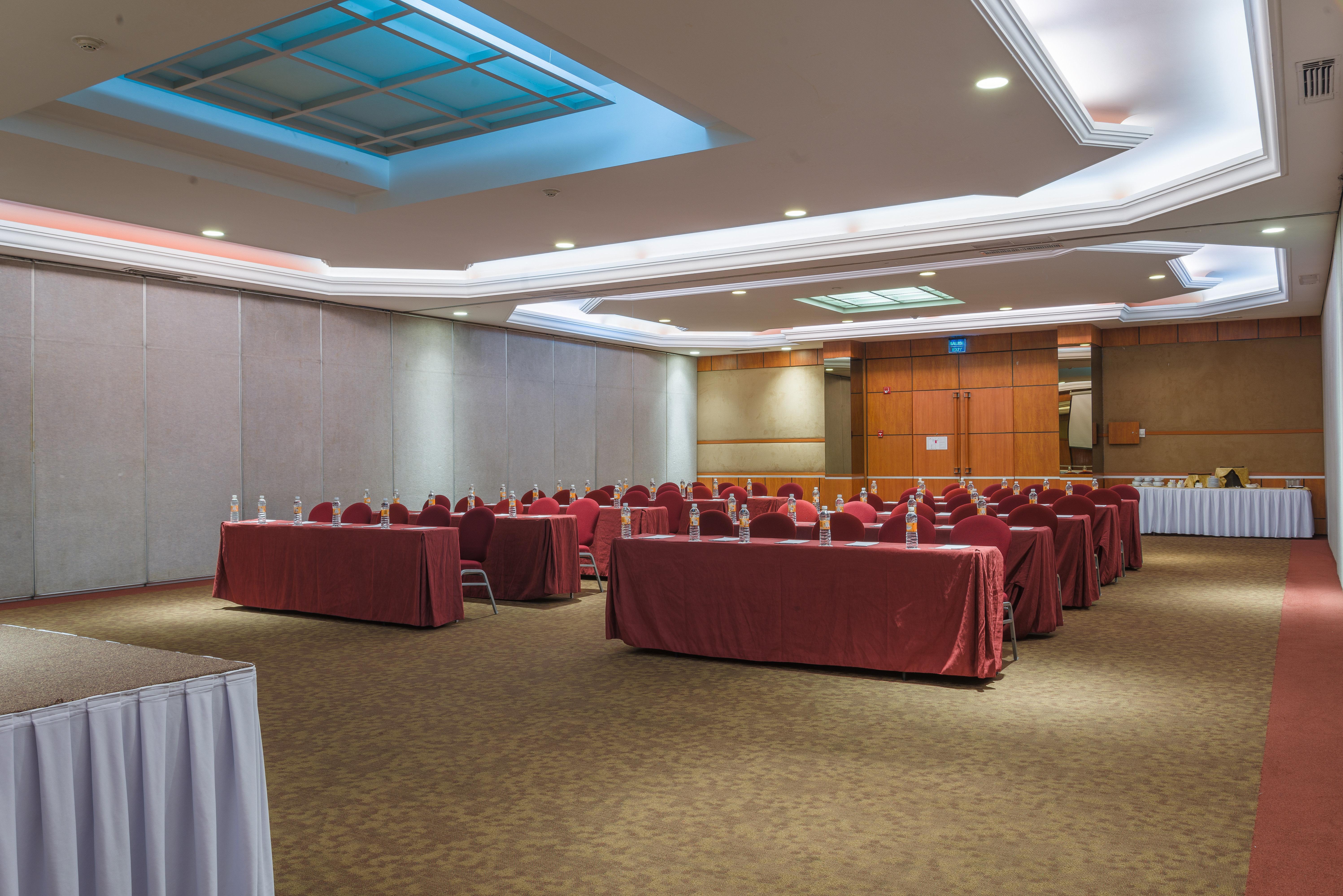 Holiday Inn Guadalajara Expo Plaza Del Sol By Ihg Zapopan Ngoại thất bức ảnh